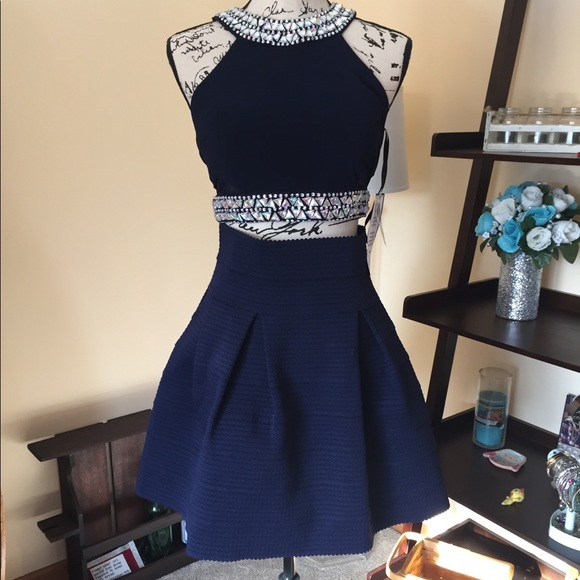 B Darlin crop top jeweled choker - Picture 2 of 2